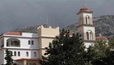 храм-в-спили Церковь Петра и Павла в Спили на Крите