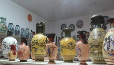 изделия-гончаров Гончарный магазин в деревне Трапсано на Крите