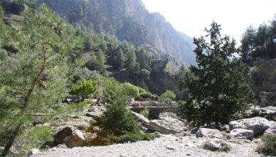 самарийское-ущелье Тропы по Самарийскому ущелью возле деревни Хора Сфакион на Крите