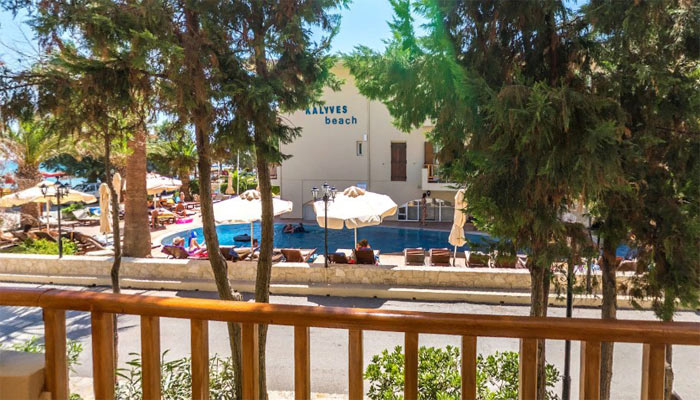 отель-kalives-beach Отель Kalyves Beach в Каливесе на Крите