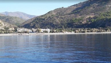 вид-с-моря-на-деревню Вид с моря на деревню Суйя на Крите