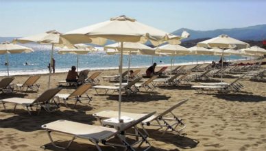 пляж-в-городе Городской пляж Sitia beach в Ситии на Крите