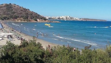 Almyros-beach-фото Пляж Almyros beach рядом с курортом Агиос Николаос на Крите