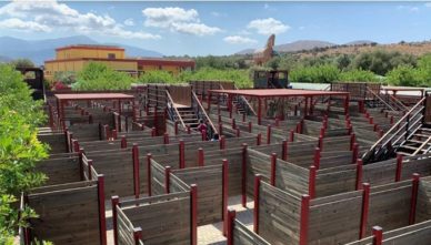 Labyrinth Theme Park Искрометный парк Labyrinth Theme Park в Аналипси на Крите