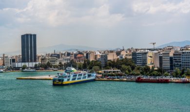 Как лучше добраться из Крита в Афины: самостоятельно или с экскурсией